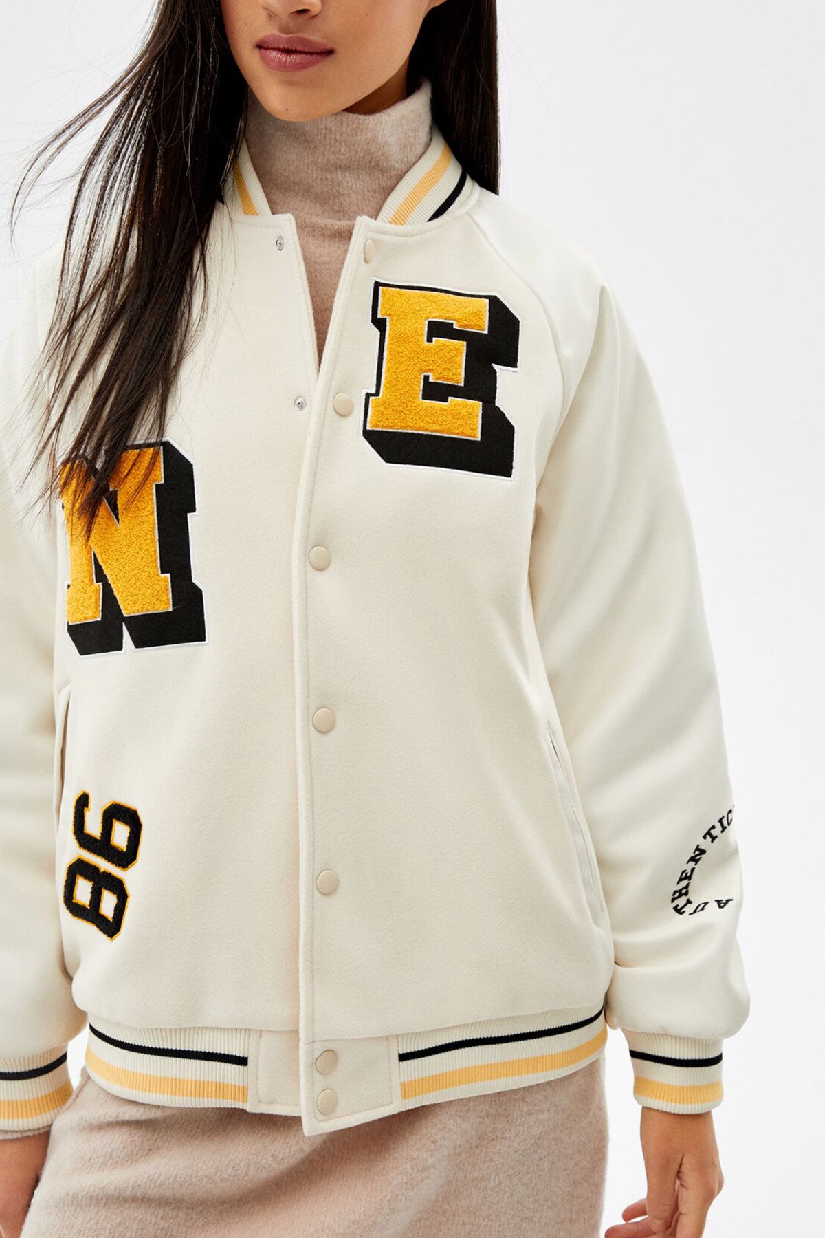 Varsity Jacket With Patch Details - Imagem 3