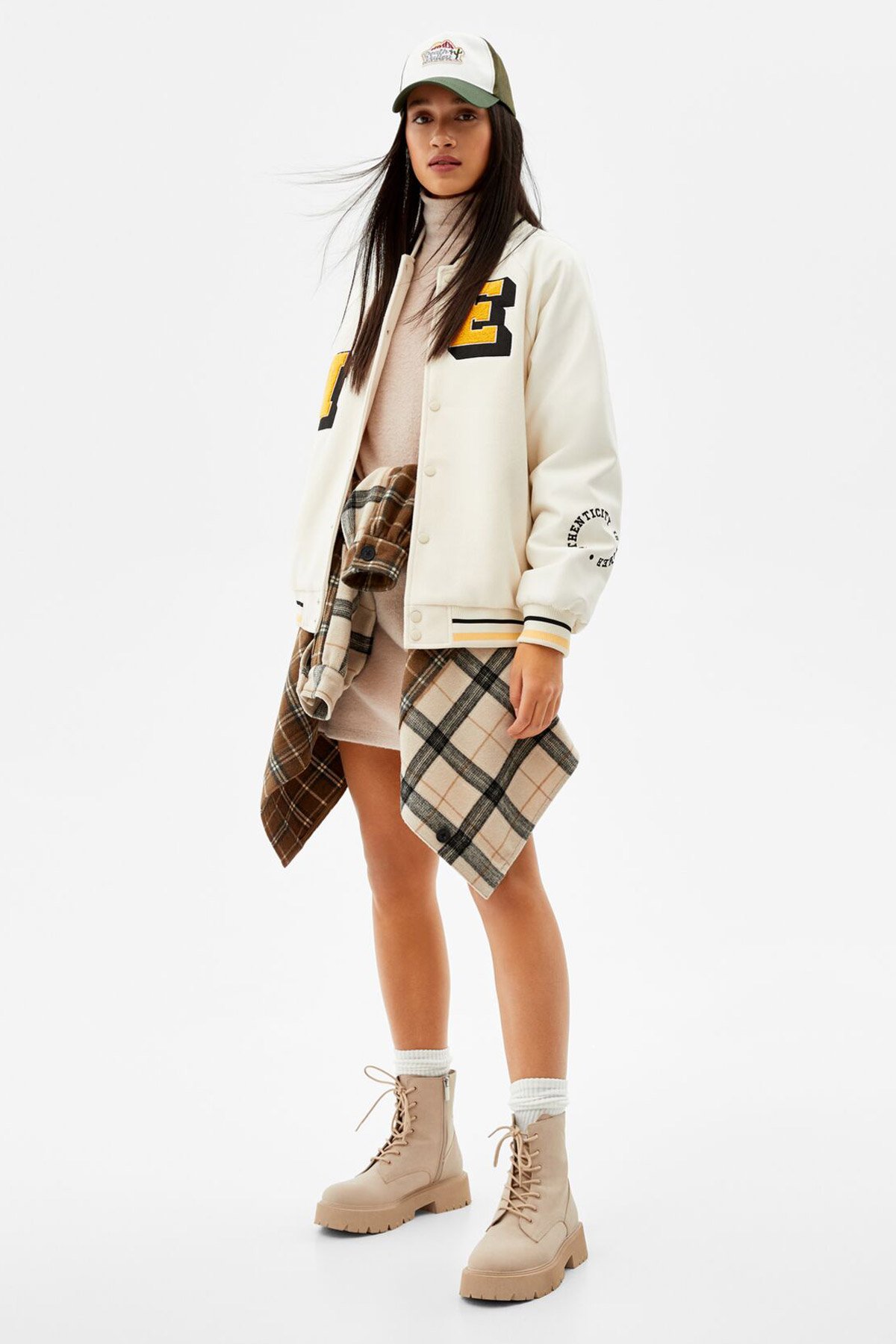 Varsity Jacket With Patch Details - Imagem 4