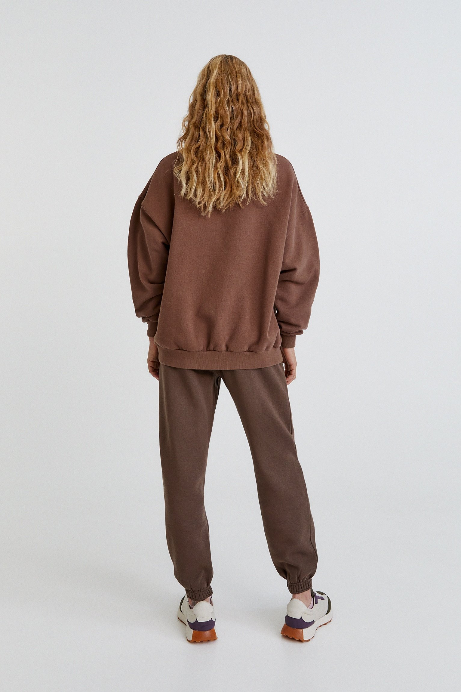 Brown Mountain Graphic Sweatshirt - Imagem 2