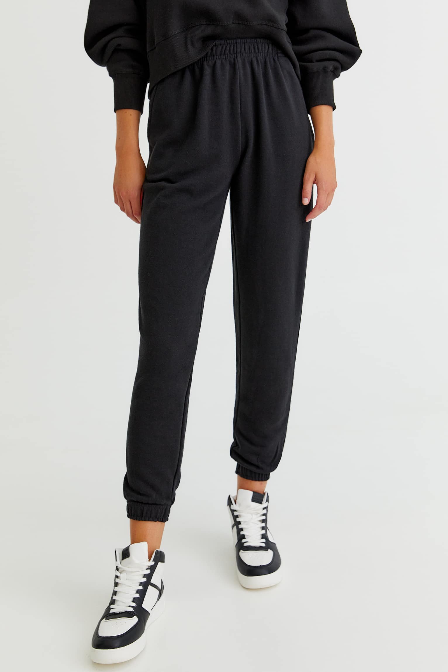 Basic Colored Sweatpants With Elastic Hems - Imagem 4