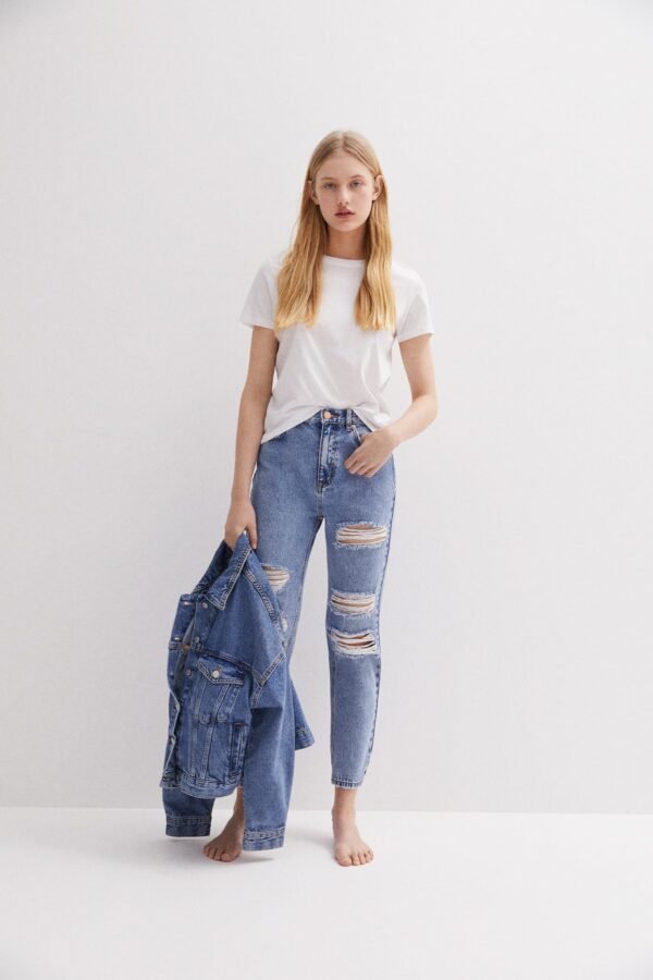 Ripped Mom Jeans - Contains Recycled Cotton - Imagem 4