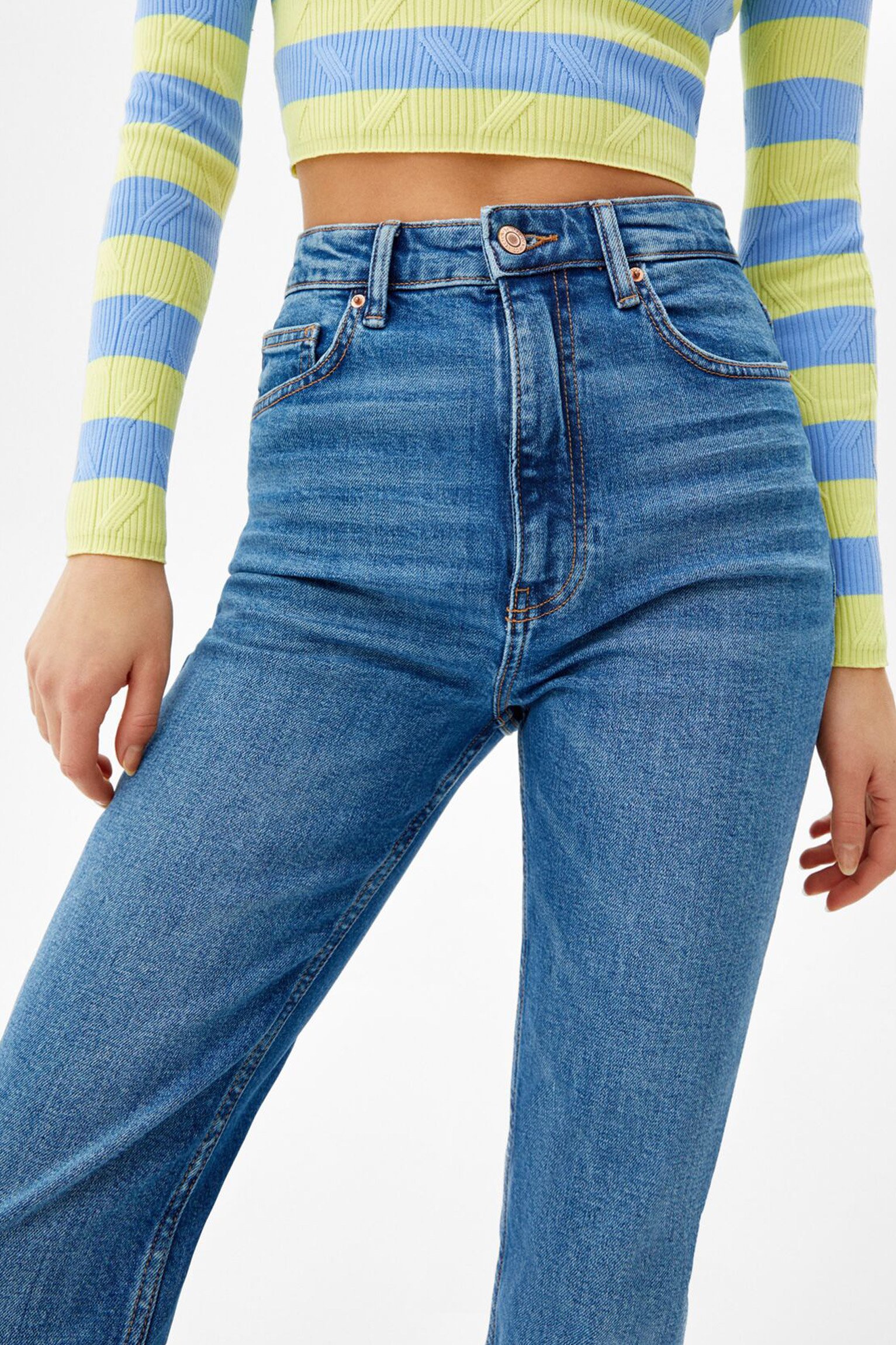 High-Rise Comfort Slim-Fit Straight-Fit Jeans - Imagem 2