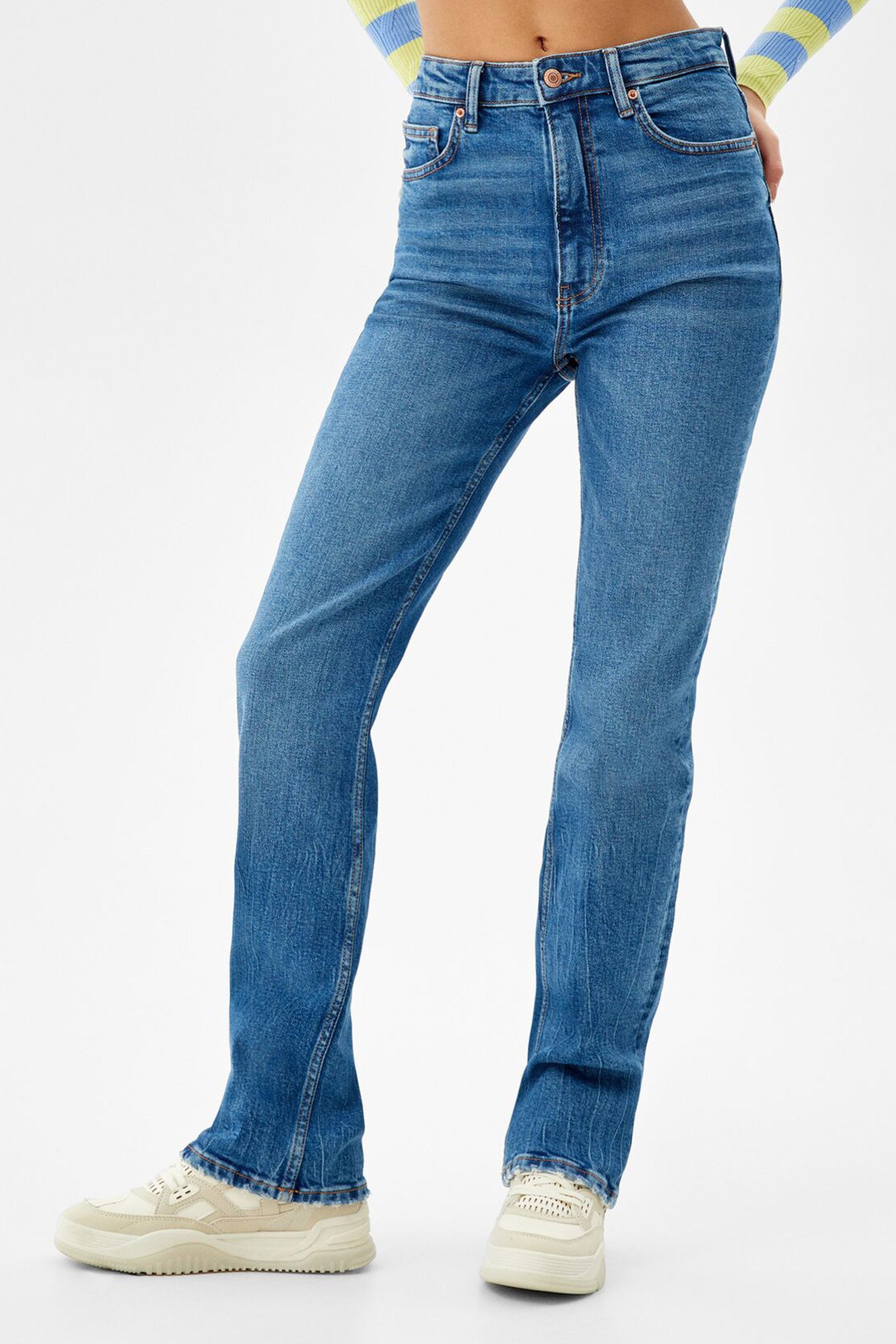 High-Rise Comfort Slim-Fit Straight-Fit Jeans - Imagem 4